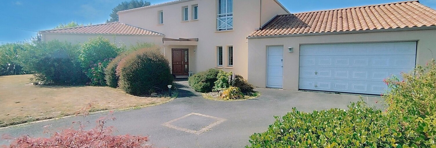 Maison 10 Pièces 237 m² à vendre à Saint-Léger-les-Vignes (44710)