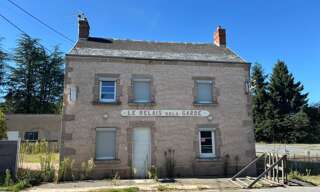 Commerce 8 Pièces 163 m² à vendre à Droiturier (03120)