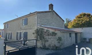 Maison 8 Pièces 209 m² à vendre à Les Magnils-Reigniers (85400)