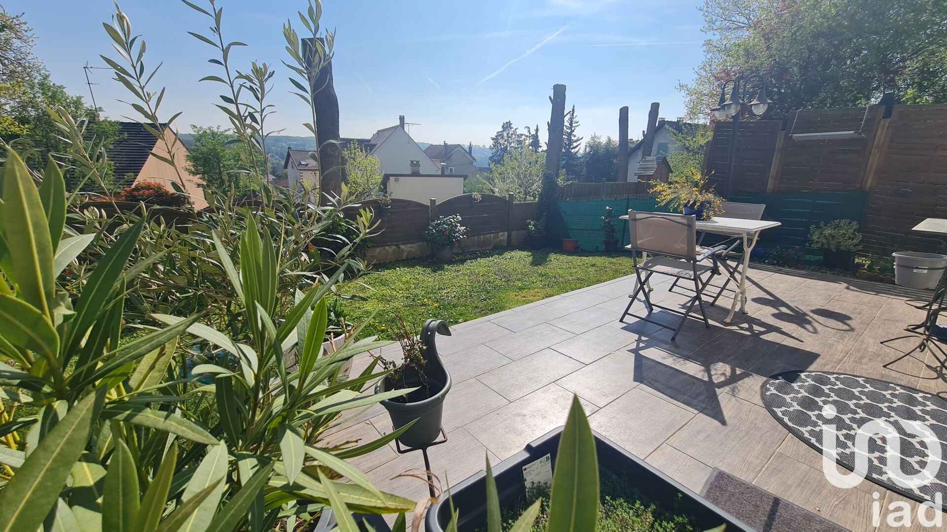 Dampmart - 102m² - 5p. - 3ch.