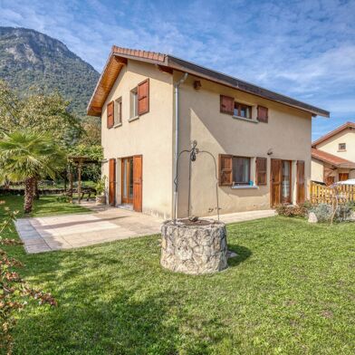 Maison 5 pièces 399000 €