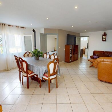 Maison 9 pièces 270000 €