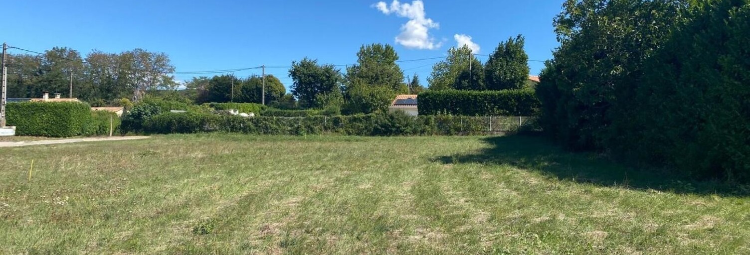 Terrain  828 m² à vendre à Cliousclat (26270)