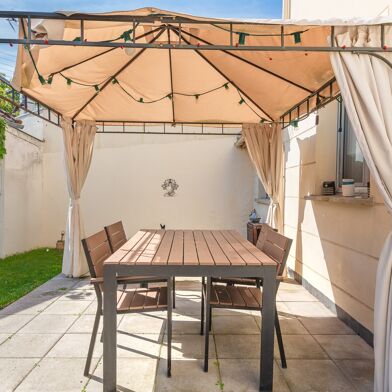 Maison 7 pièces 749000 €