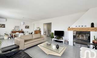 Maison 6 Pièces 209 m² à vendre à Saint-Jean-de-Muzols (07300)