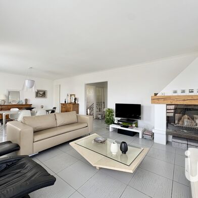 Maison 6 pièces 395000 €