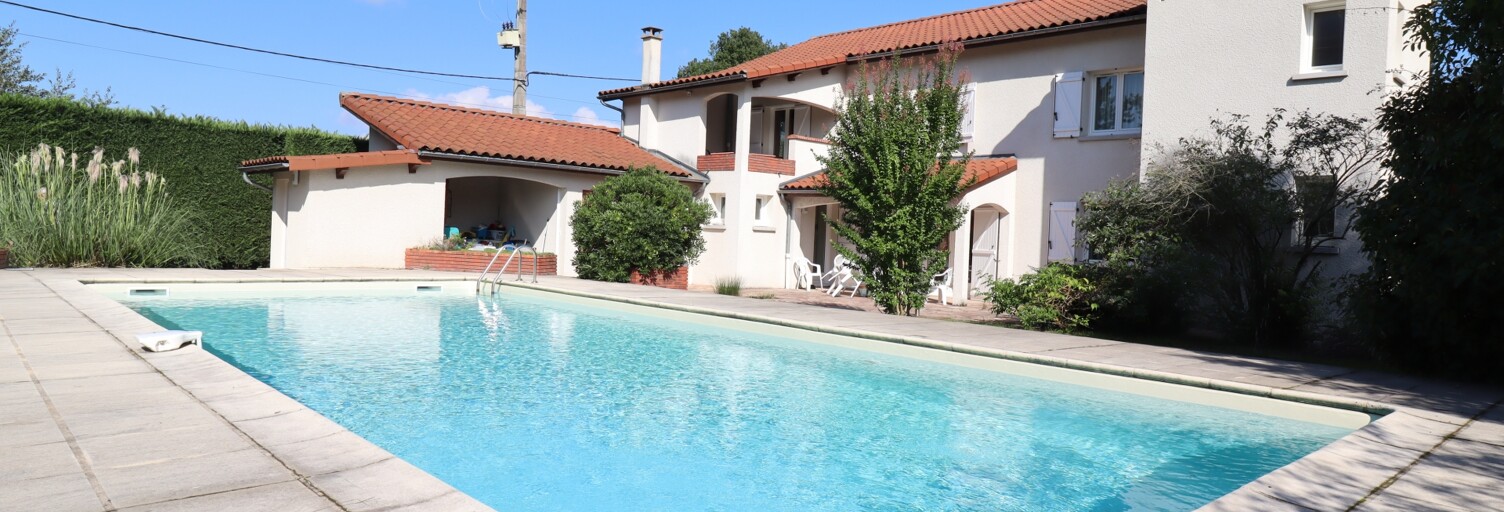 Maison 6 Pièces 242 m² à vendre à Orléat (63190)