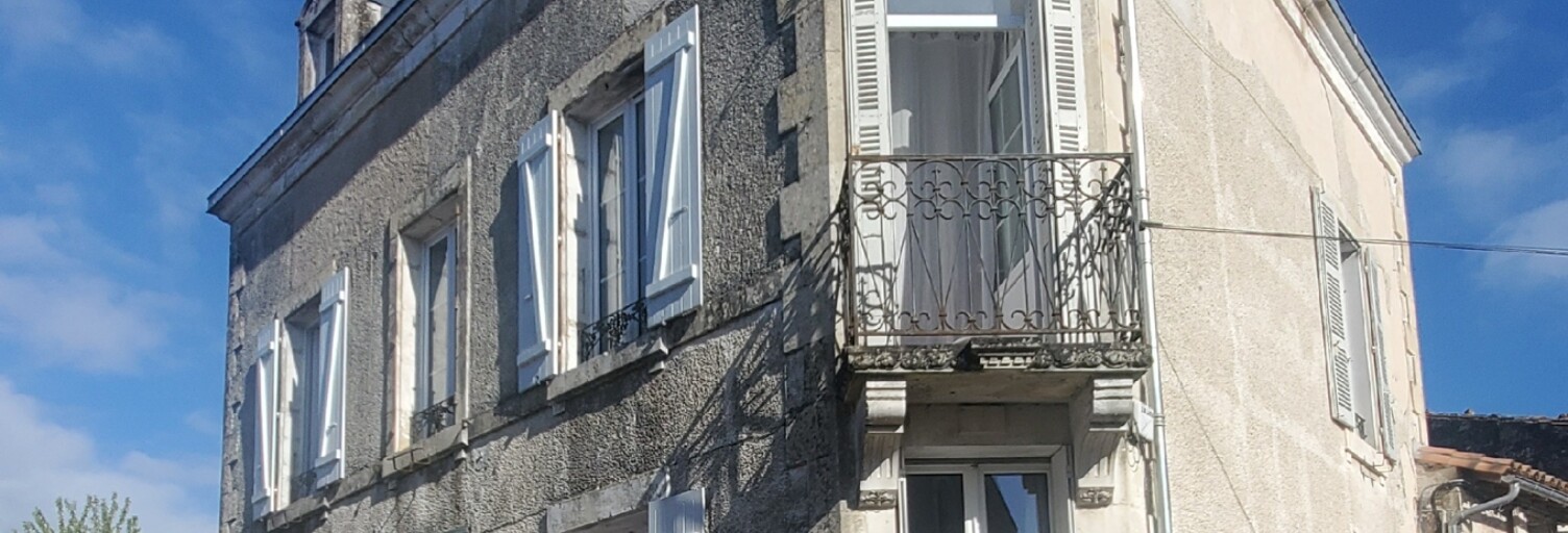 Maison 10 Pièces 182 m² à vendre à Celles-sur-Belle (79370)