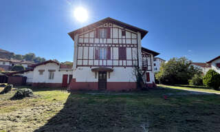 Maison 13 Pièces 264 m² à vendre à Saint-Jean-Pied-de-Port (64220)