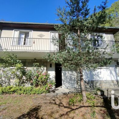Maison 7 pièces 74900 €