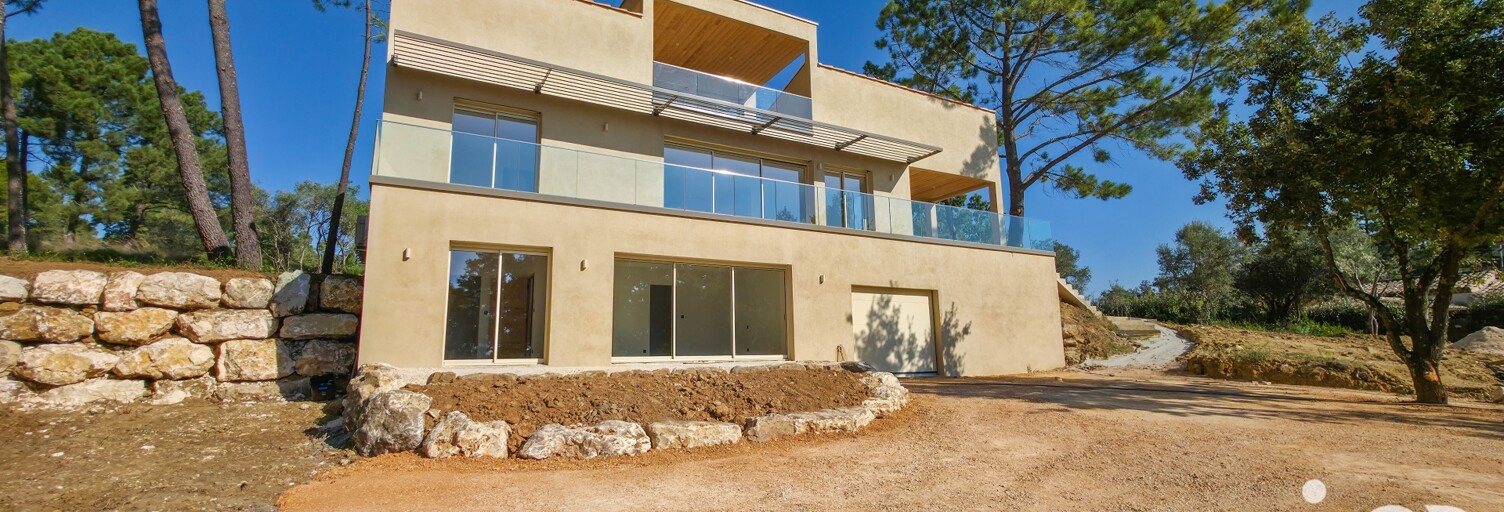 Maison 5 Pièces 198 m² à vendre à Saint-Quentin-la-Poterie (30700)