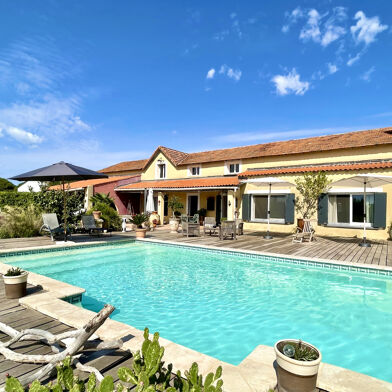 Maison 16 pièces 1550000 €