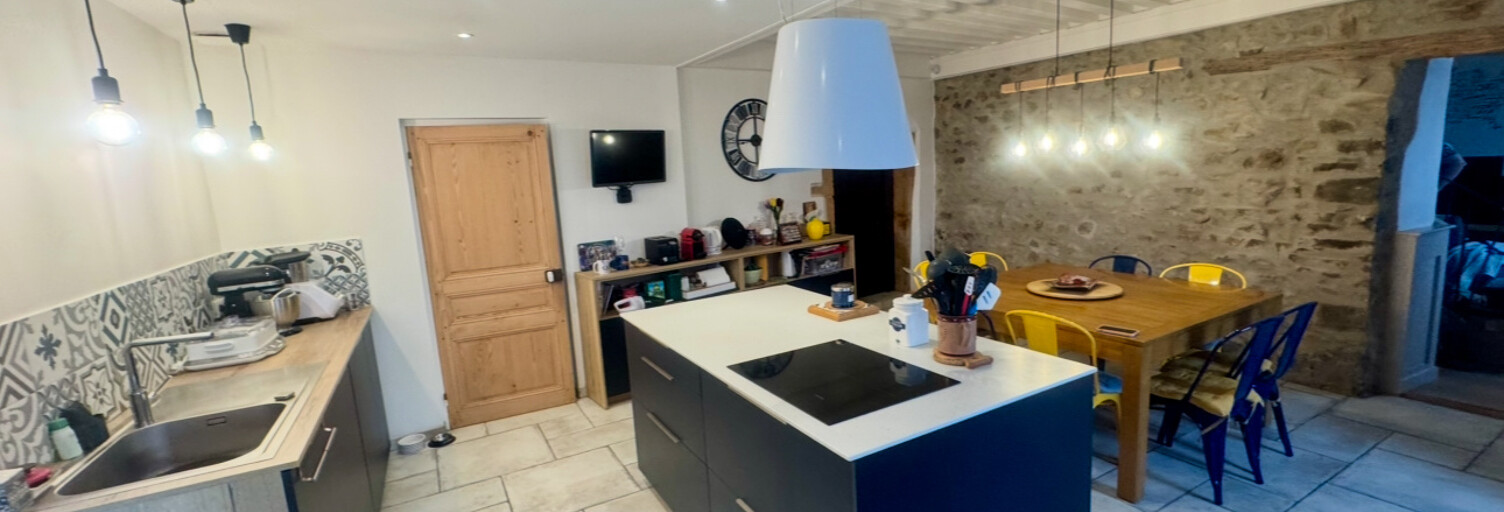 Maison 6 Pièces 190 m² à vendre à Val d'Oingt (69620)