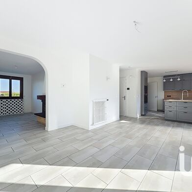 Appartement 4 pièces 219000 €