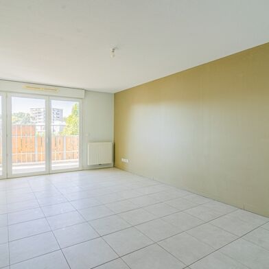 Appartement 32 pièces 281000 €