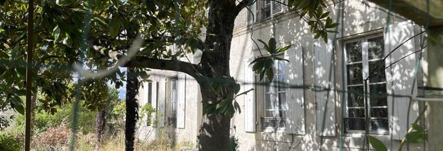 Maison 7 Pièces 246 m² à vendre à Saint-Hilaire-la-Palud (79210)