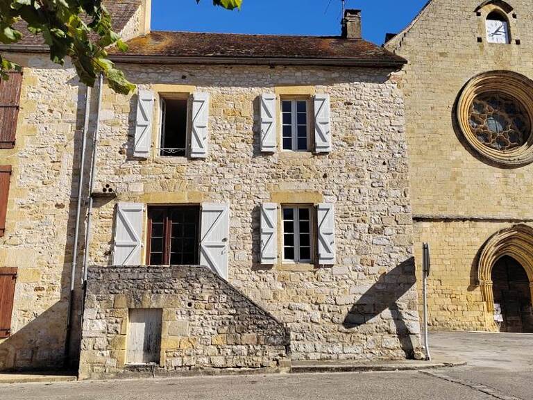 Maison en pierre de 6 pièces principales — photo 1