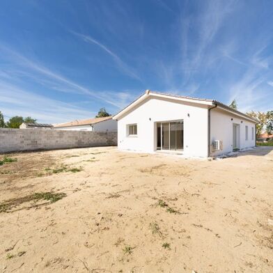 Maison 4 pièces 254880 €