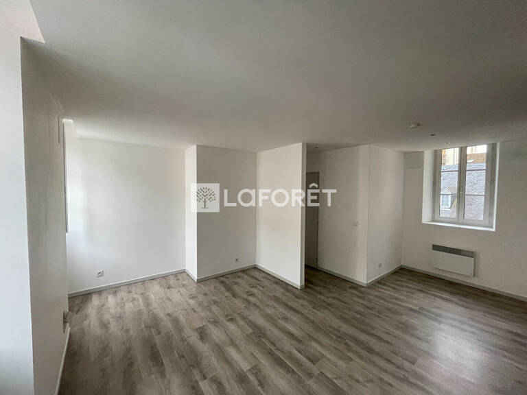 LOCATION d'un appartement 3 pièces (59 m²) à TARBES — photo 1