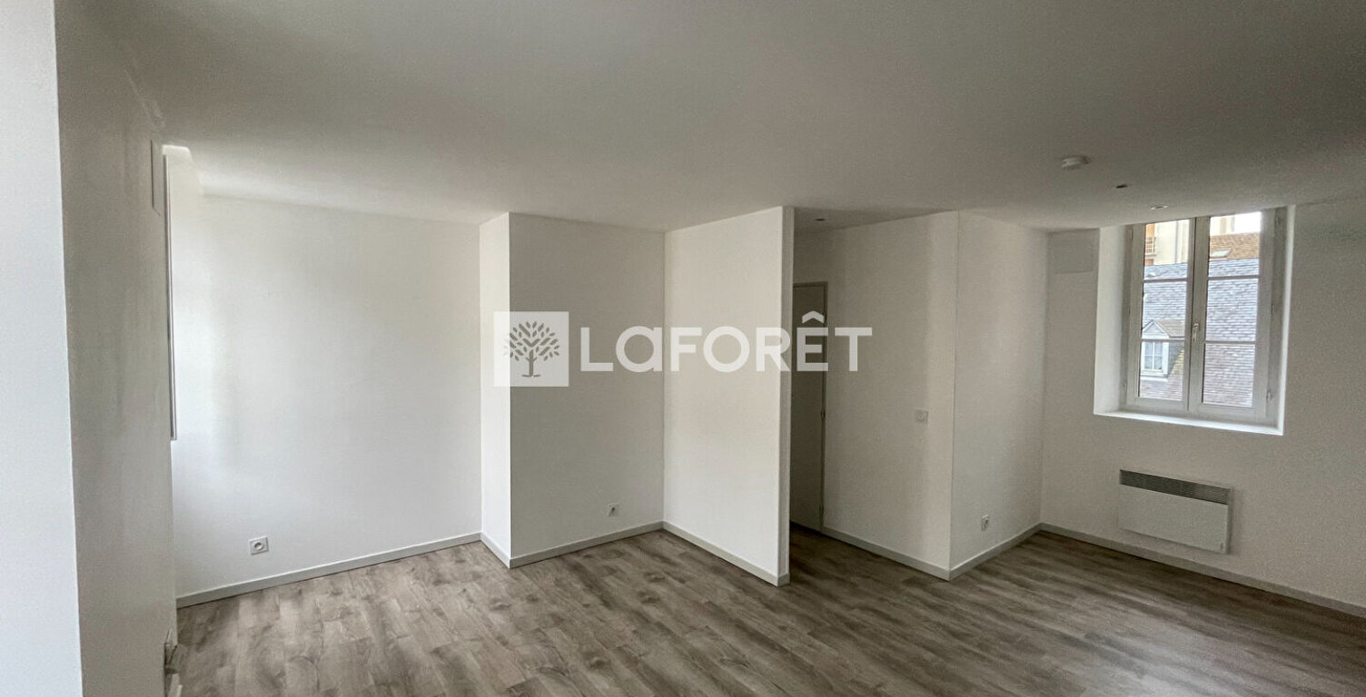 LOCATION d'un appartement 3 pièces (59 m²) à TARBES — photo 1