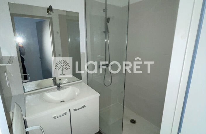 LOCATION d'un appartement 3 pièces (59 m²) à TARBES — photo 2