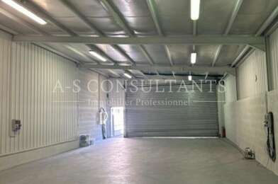 Local industriel  1800 €