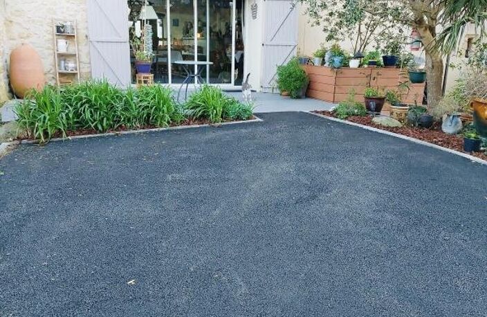 Corps de ferme rénové avec jardin intimiste — photo 3