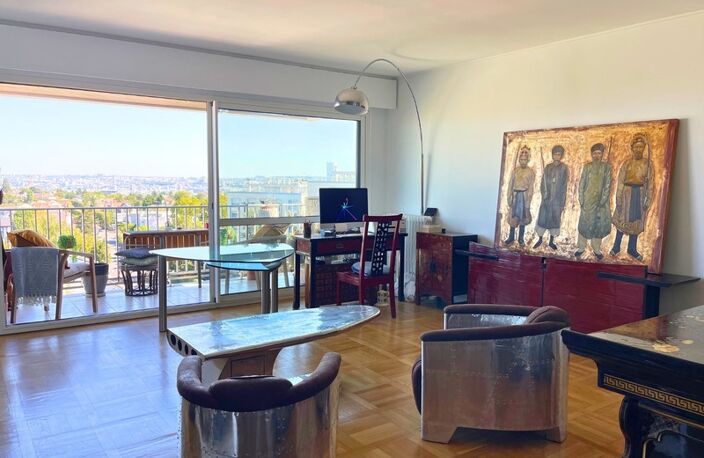 92380 GARCHES – PROCHE SAINT-CLOUD - 3 PIECES 79 m2 - TERRASSE 7 m2 – LUMINEUX - VUE EXCEPTIONNELLE — photo 4