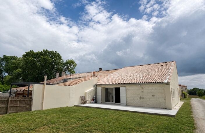 Maison rénovée 141 m² - 3 chambres - Suite parentale - Jardin - Moragne (17430) — photo 3