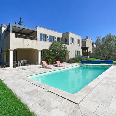 Maison 5 pièces 549000 €