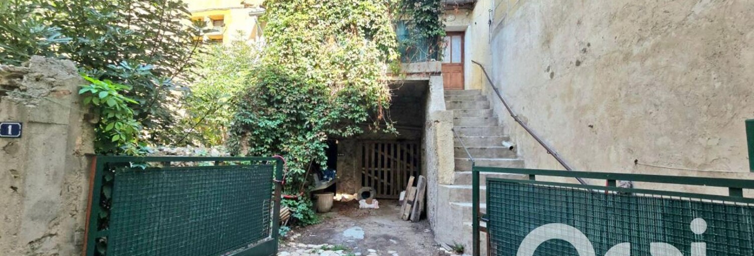 Maison 4 Pièces 104 m² à vendre à Eyguières (13430)