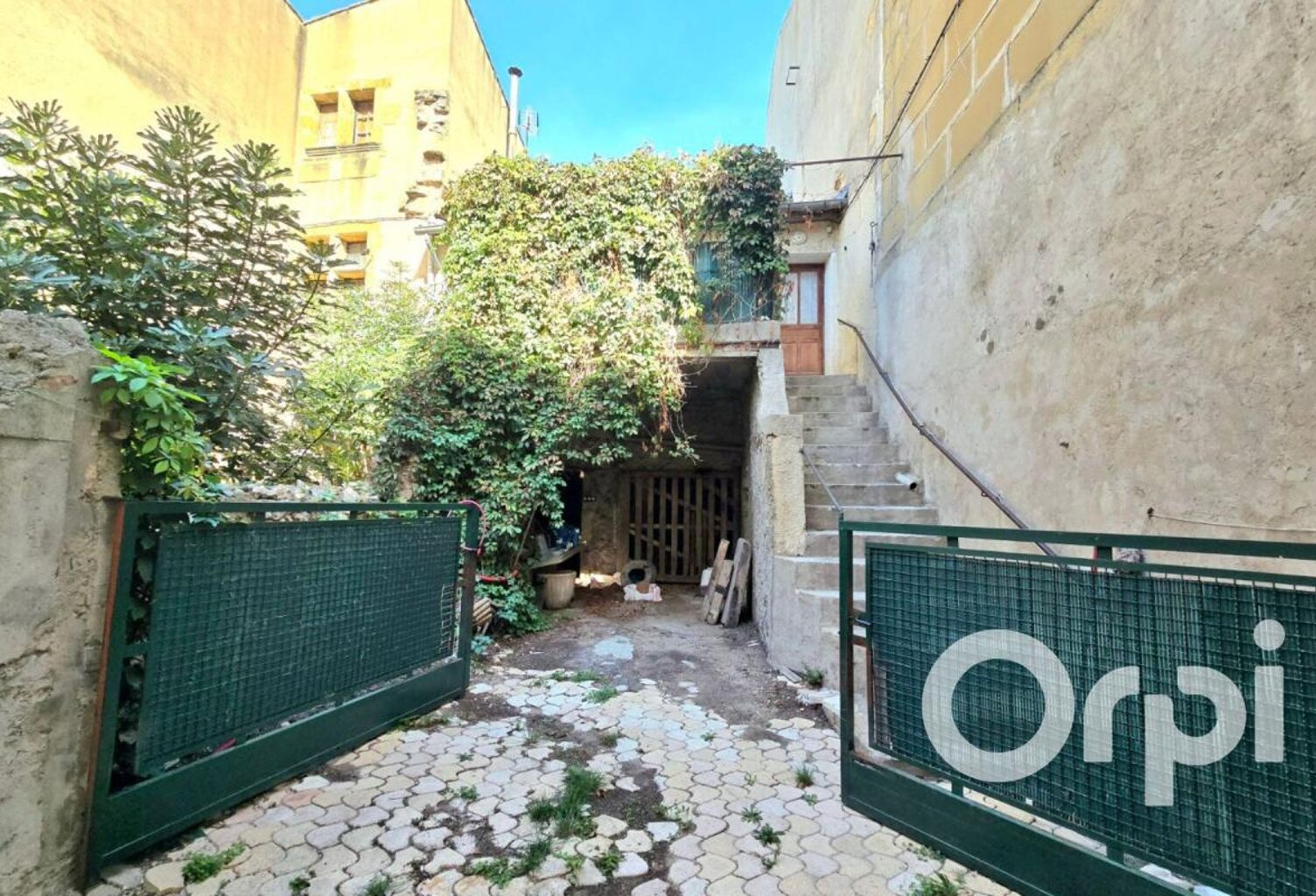 Maison À Vendre — photo 1