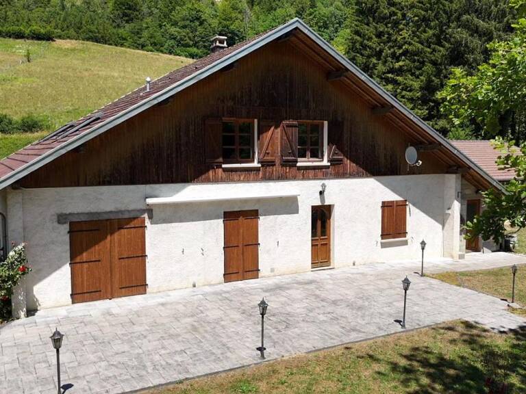 MAISON 9 PIECES 206m² SUR 13.91 ARES 299000 EUROS — photo 1