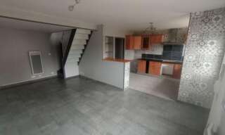 Maison 4 Pièces 70 m² à louer à Les Peintures (33230)