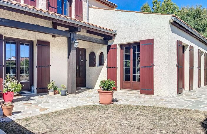 MAISON FAMILIALE A SALLES SUR MER — photo 3