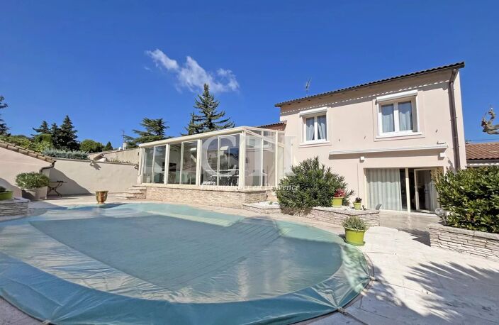 Un écrin de verdure avec piscine à deux pas du centre de Valréas — photo 3