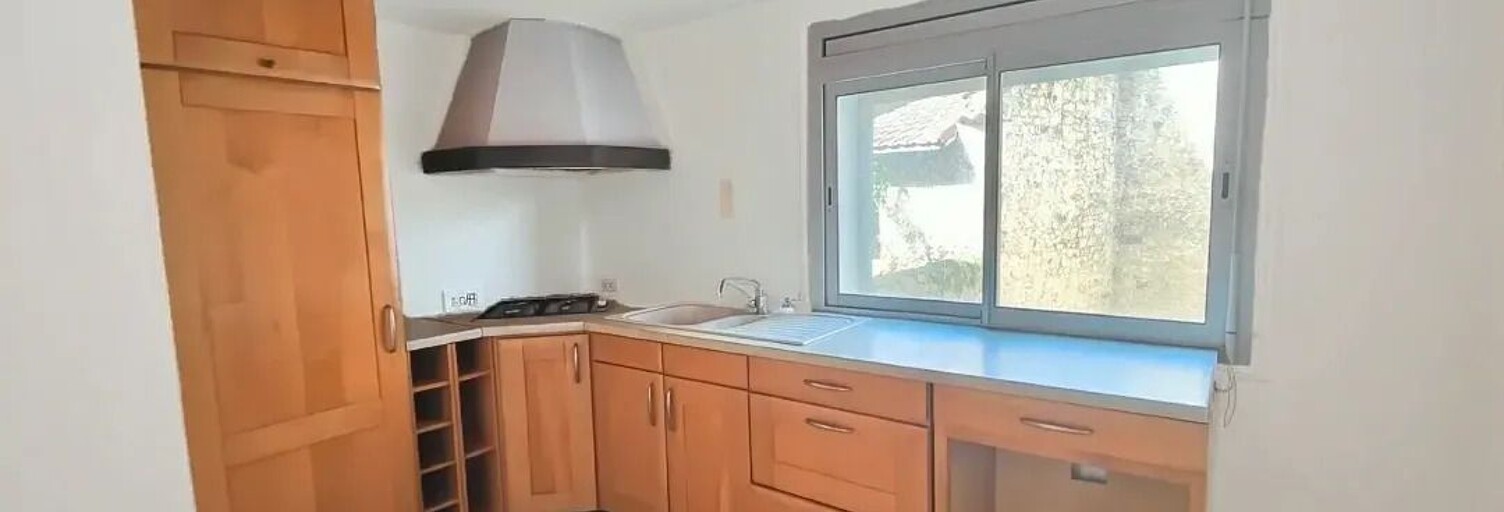 Immeuble  121 m² à vendre à Milhaud (30540)
