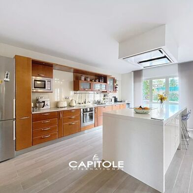 Maison 6 pièces 1240000 €