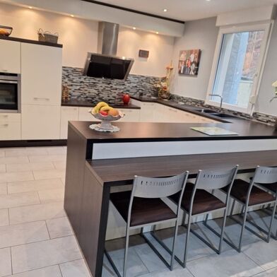 Maison 5 pièces 212000 €