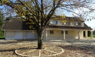 Maison 8 Pièces 229 m² à vendre à Roullet-Saint-Estèphe (16440)