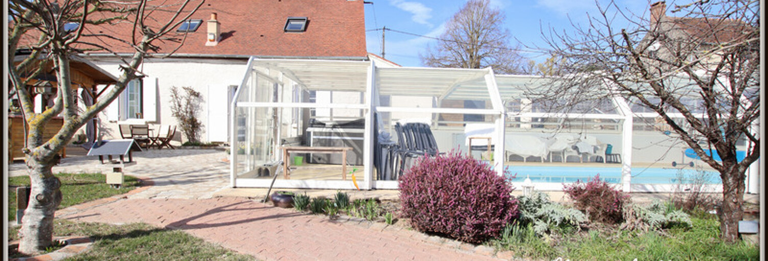 Maison 8 Pièces 204 m² à vendre à Puiseaux (45390)