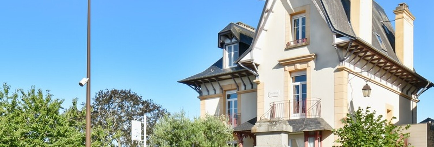 Maison 10 Pièces 264 m² à vendre à Pontorson (50170)