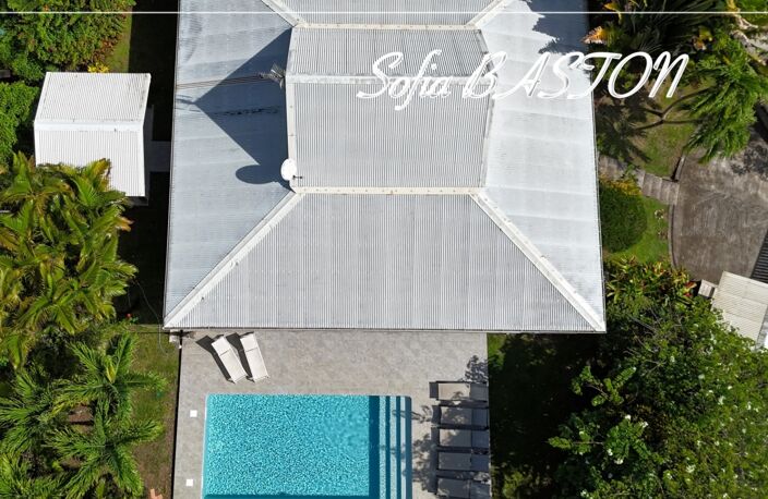 LES TROIS ILETS VILLA P6 bis -165 m² Hab / - Terrain de 986 m² - Piscine - Plain pied - A Vendre Martinique (972) — photo 2