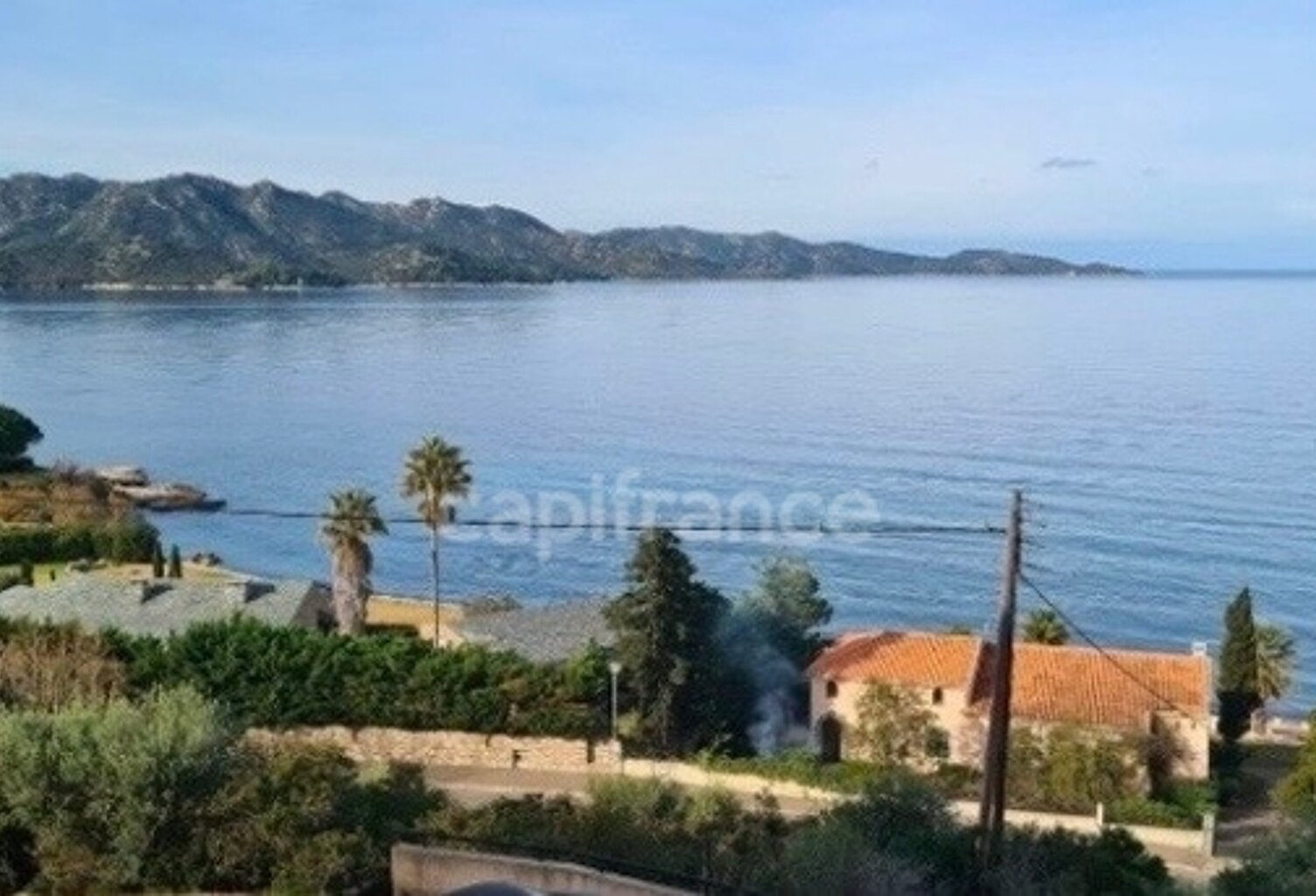 Vue mer panoramique sur le golfe de Saint-Florent – Appartement T3 avec loggia, cave et parking — photo 1