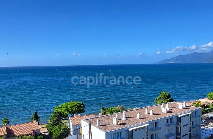 Vue mer panoramique sur le golfe de Saint-Florent – Appartement T3 avec loggia, cave et parking — photo 2