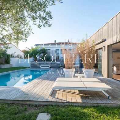 Maison 7 pièces 976500 €