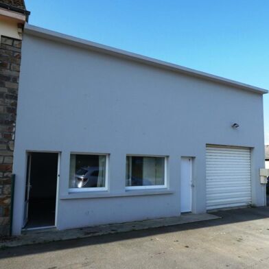 Local industriel  69180 €