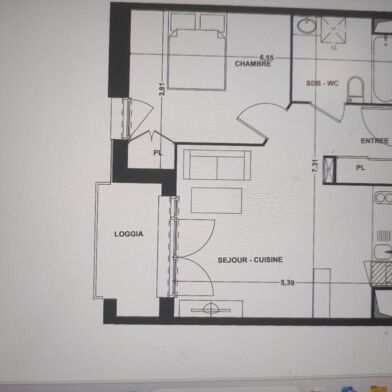 Appartement 1 pièces 650 €