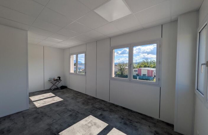 Bureau À Louer — photo 3
