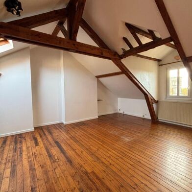 Appartement 5 pièces 1175 €